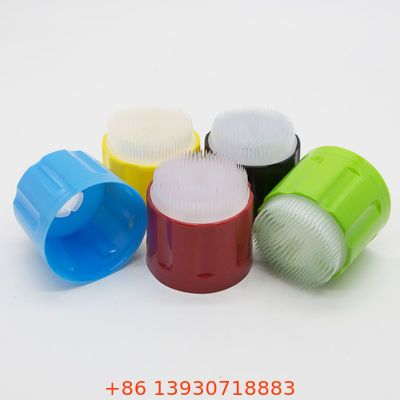 Kapelusz szczotkowy do czyszczenia pianki samochodowej 2-w-1 Szczotkowanie i opryskiwanie butelki Kapelusz aerosołowy do opryskiwania samochodów