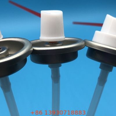 Aerozolowy środek do czyszczenia gaźnika zaworu do konserwacji układu paliwowego w motoryzacji w sprayu