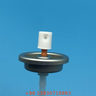 Aerozolowy środek do czyszczenia gaźników obsługuje szybkie linie napełniania aerozolem