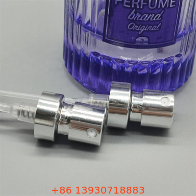 Atomizer do perfum w sprayu do butelek zapachowych w rozmiarze podróżnym, o kompaktowej konstrukcji i szczelnym uszczelnieniu​