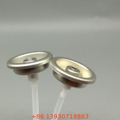 Kobieta zawór farby aerozolowej do powłok motoryzacyjnych