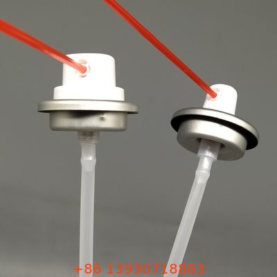 Przyjazny dla użytkownika zawór smarujący WD-40 do różnorodnych zastosowań motoryzacyjnych i majsterkowania z precyzyjną dyszą kontrolną