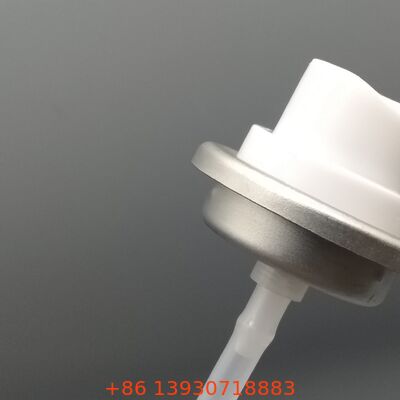 Specjalistyczny zawór aerozolowy do głębokiego czyszczenia gaźników, małych silników i elementów układu paliwowego