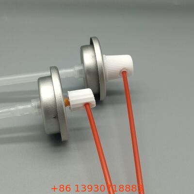 Zawór smarujący w aerozolu WD-40 do uniwersalnych penetrujących sprayów olejowych