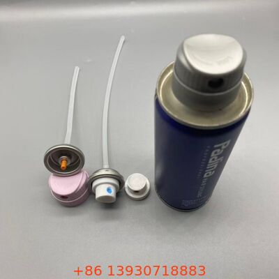 Zawór do sprayu nabłyszczającego do włosów z dyszą do ultra-drobnej mgiełki i konstrukcją zapobiegającą zatykaniu dla dozowania bez wycieków